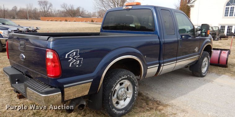image for item MO9581 2012 Ford F250 Super Duty XLT  SuperCab pickup truck