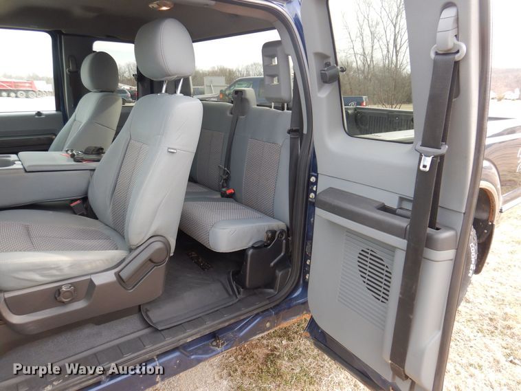 image for item MO9581 2012 Ford F250 Super Duty XLT  SuperCab pickup truck