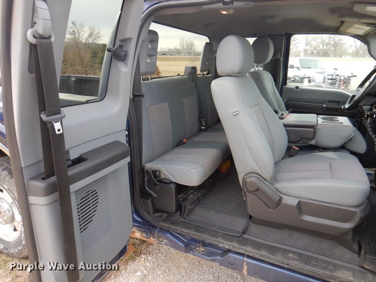 image for item MO9581 2012 Ford F250 Super Duty XLT  SuperCab pickup truck