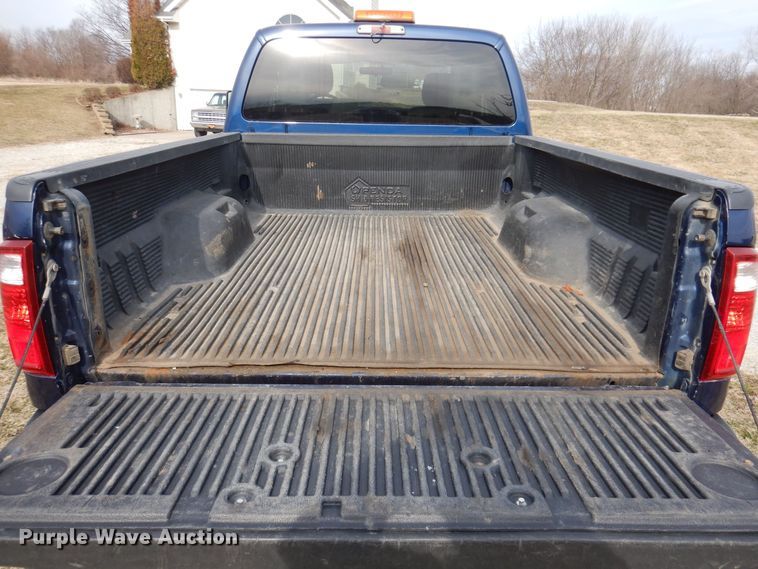 image for item MO9581 2012 Ford F250 Super Duty XLT  SuperCab pickup truck