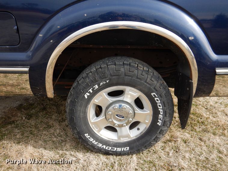 image for item MO9581 2012 Ford F250 Super Duty XLT  SuperCab pickup truck