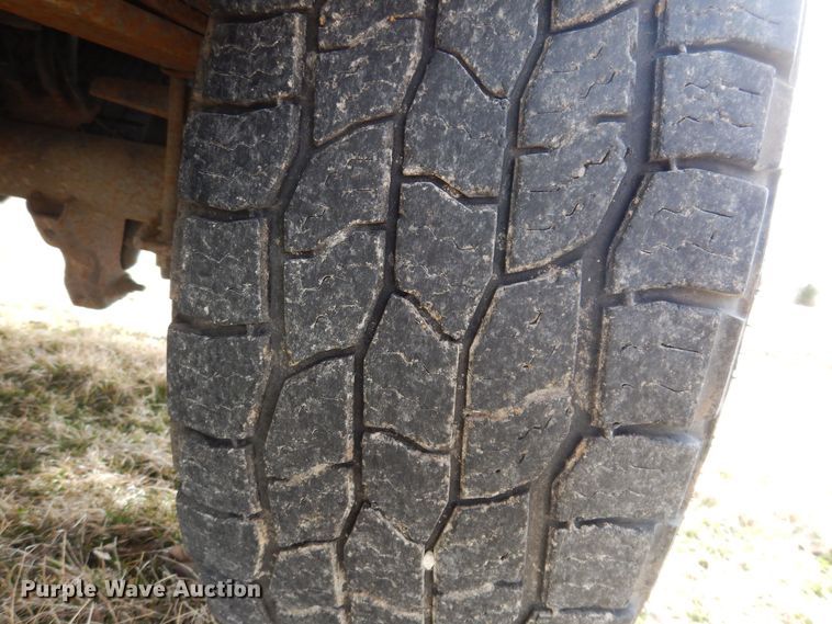 image for item MO9581 2012 Ford F250 Super Duty XLT  SuperCab pickup truck