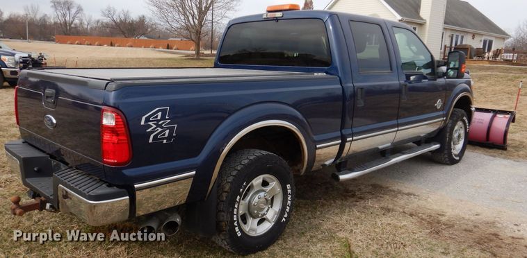 image for item MO9582 2012 Ford F250 Super Duty XLT  Crew Cab pickup truck