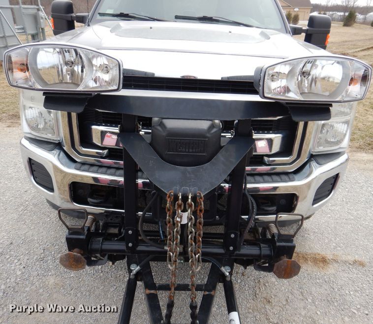 image for item MO9582 2012 Ford F250 Super Duty XLT  Crew Cab pickup truck