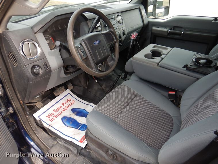 image for item MO9582 2012 Ford F250 Super Duty XLT  Crew Cab pickup truck