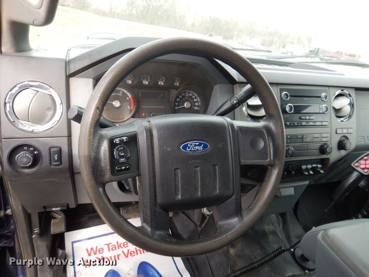 image for item MO9582 2012 Ford F250 Super Duty XLT  Crew Cab pickup truck