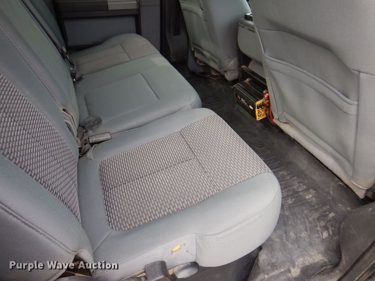 image for item MO9582 2012 Ford F250 Super Duty XLT  Crew Cab pickup truck