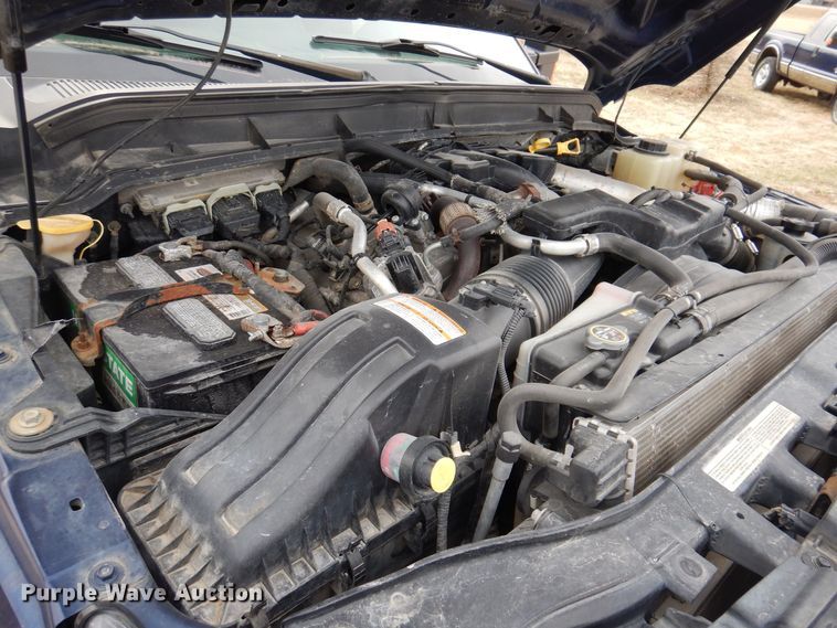 image for item MO9582 2012 Ford F250 Super Duty XLT  Crew Cab pickup truck