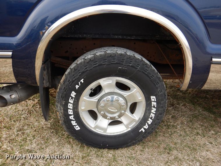 image for item MO9582 2012 Ford F250 Super Duty XLT  Crew Cab pickup truck