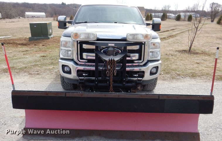 image for item MO9583 2011 Ford F250 Super Duty XLT  Crew Cab pickup truck