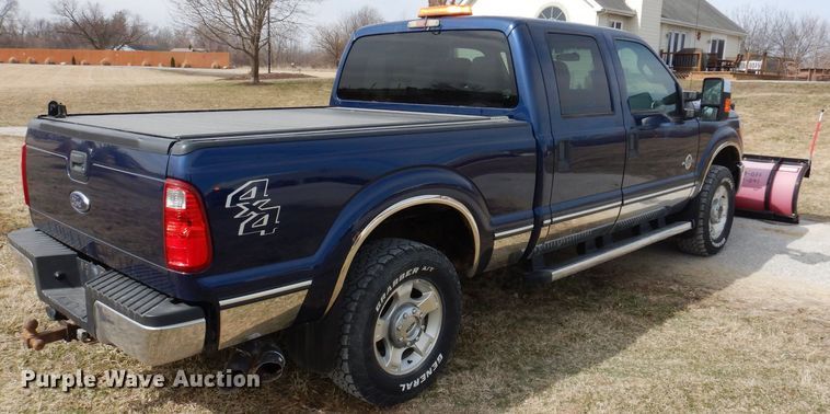 image for item MO9583 2011 Ford F250 Super Duty XLT  Crew Cab pickup truck