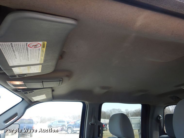 image for item MO9583 2011 Ford F250 Super Duty XLT  Crew Cab pickup truck