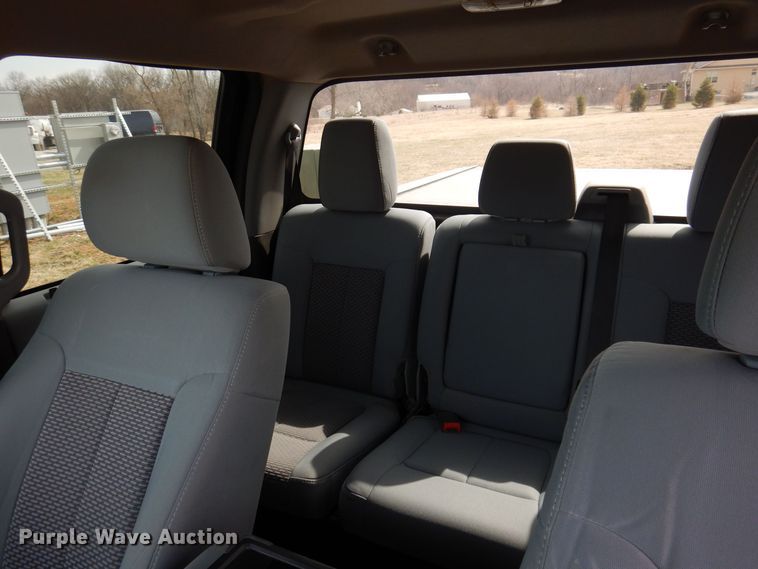 image for item MO9583 2011 Ford F250 Super Duty XLT  Crew Cab pickup truck