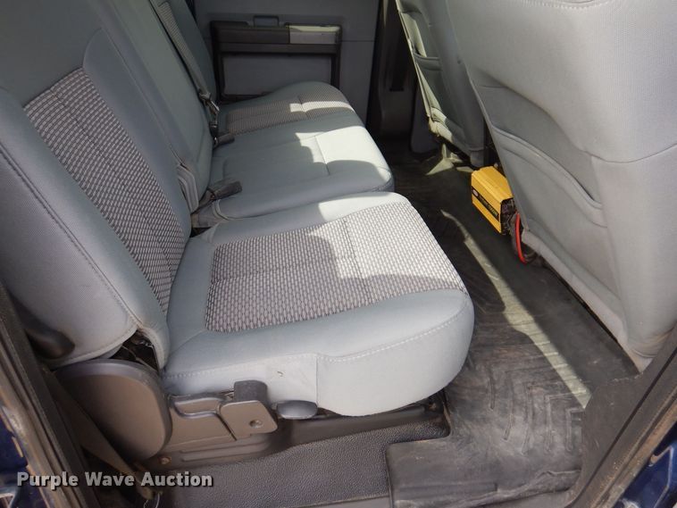 image for item MO9583 2011 Ford F250 Super Duty XLT  Crew Cab pickup truck