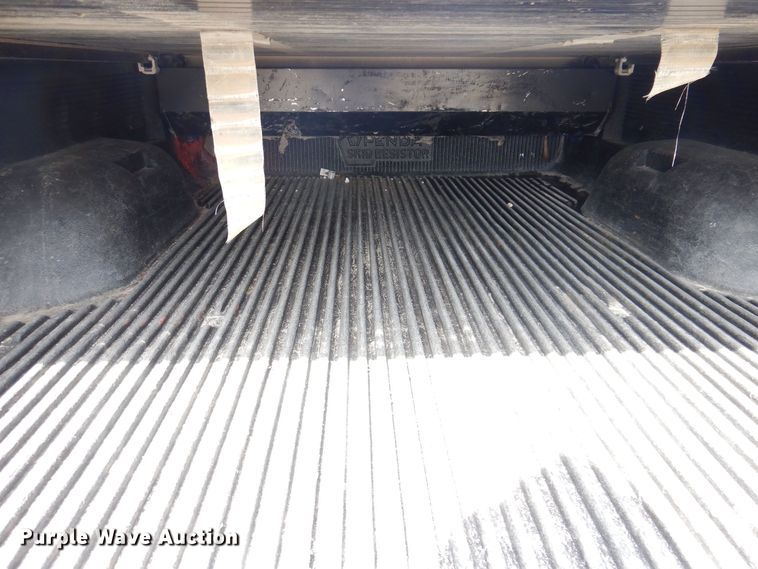 image for item MO9583 2011 Ford F250 Super Duty XLT  Crew Cab pickup truck