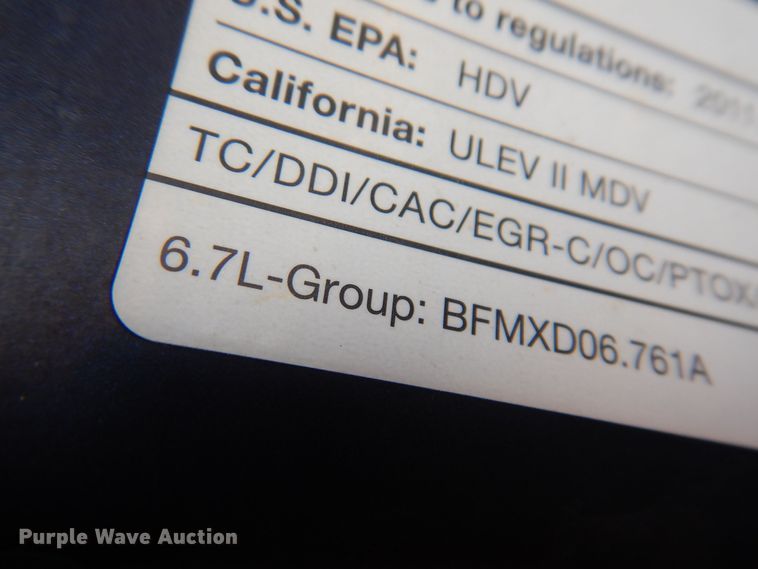 image for item MO9583 2011 Ford F250 Super Duty XLT  Crew Cab pickup truck