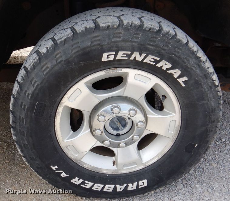 image for item MO9583 2011 Ford F250 Super Duty XLT  Crew Cab pickup truck