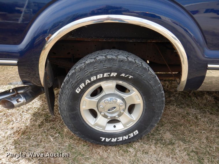 image for item MO9583 2011 Ford F250 Super Duty XLT  Crew Cab pickup truck