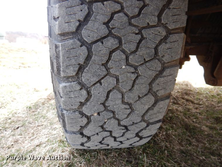 image for item MO9583 2011 Ford F250 Super Duty XLT  Crew Cab pickup truck