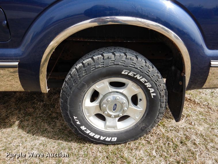 image for item MO9583 2011 Ford F250 Super Duty XLT  Crew Cab pickup truck