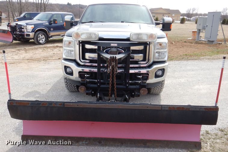 image for item MO9584 2011 Ford F250 Super Duty XLT  Crew Cab pickup truck