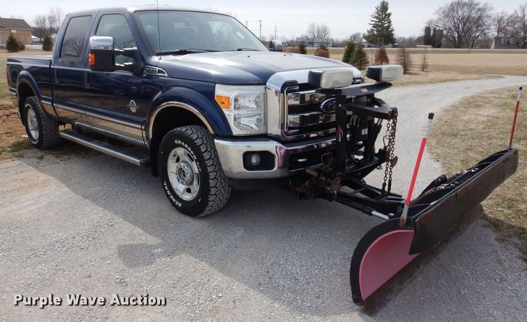 image for item MO9584 2011 Ford F250 Super Duty XLT  Crew Cab pickup truck