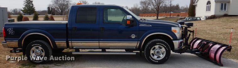 image for item MO9584 2011 Ford F250 Super Duty XLT  Crew Cab pickup truck