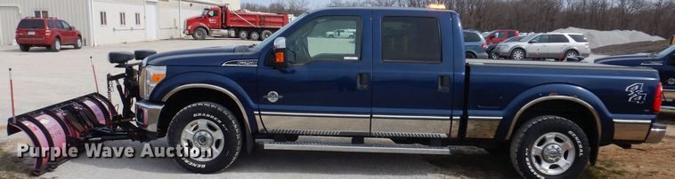 image for item MO9584 2011 Ford F250 Super Duty XLT  Crew Cab pickup truck