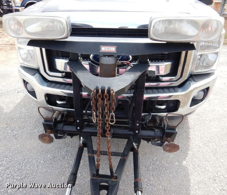 image for item MO9584 2011 Ford F250 Super Duty XLT  Crew Cab pickup truck