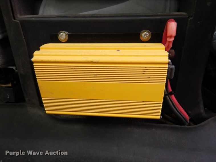 image for item MO9584 2011 Ford F250 Super Duty XLT  Crew Cab pickup truck