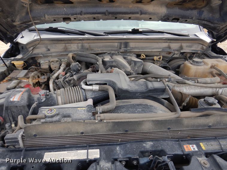 image for item MO9584 2011 Ford F250 Super Duty XLT  Crew Cab pickup truck