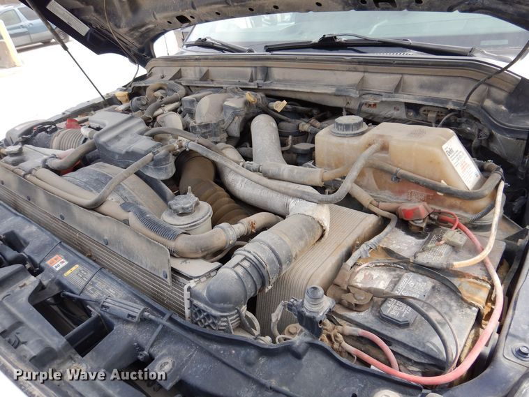 image for item MO9584 2011 Ford F250 Super Duty XLT  Crew Cab pickup truck