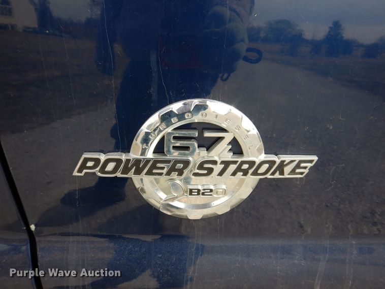 image for item MO9584 2011 Ford F250 Super Duty XLT  Crew Cab pickup truck