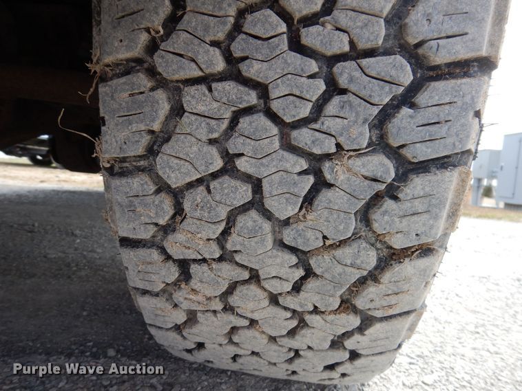 image for item MO9584 2011 Ford F250 Super Duty XLT  Crew Cab pickup truck