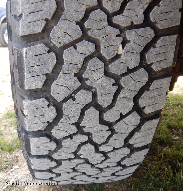 image for item MO9584 2011 Ford F250 Super Duty XLT  Crew Cab pickup truck