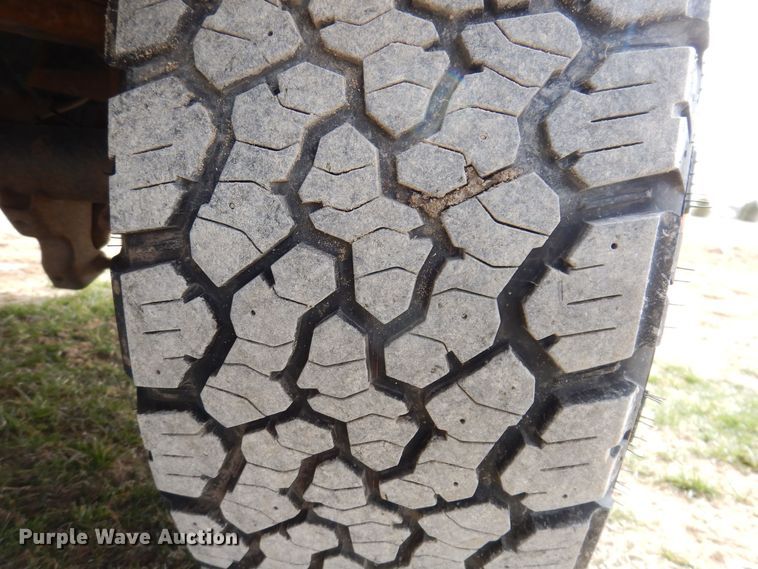 image for item MO9584 2011 Ford F250 Super Duty XLT  Crew Cab pickup truck