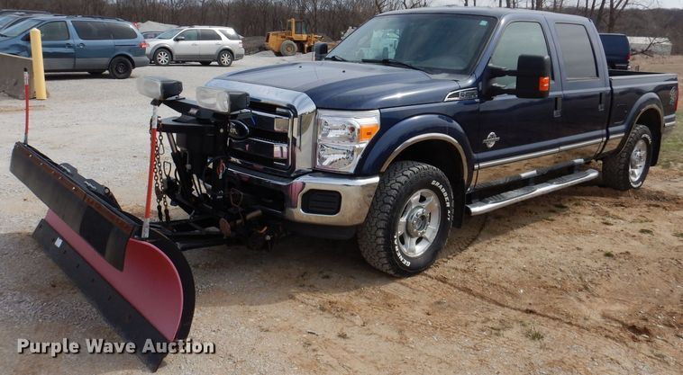 image for item MO9585 2012 Ford F250 Super Duty XLT  Crew Cab pickup truck