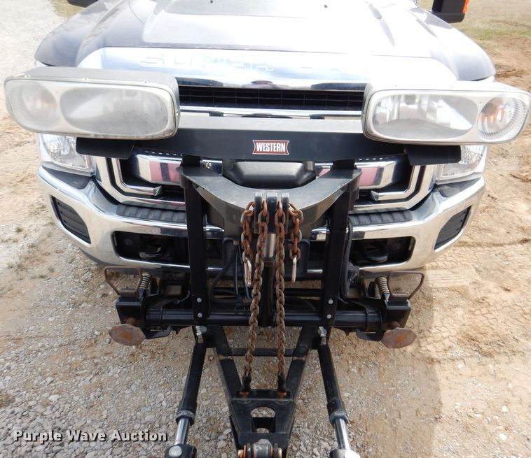 image for item MO9585 2012 Ford F250 Super Duty XLT  Crew Cab pickup truck