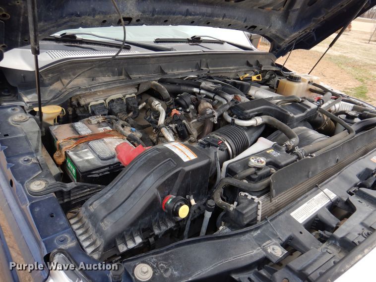 image for item MO9585 2012 Ford F250 Super Duty XLT  Crew Cab pickup truck