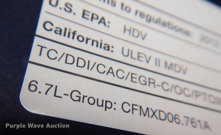 image for item MO9585 2012 Ford F250 Super Duty XLT  Crew Cab pickup truck