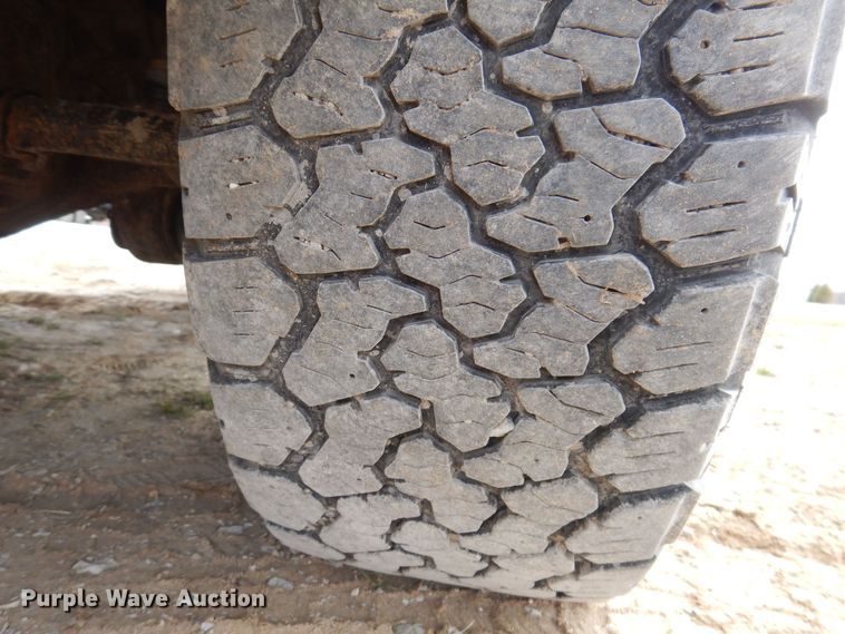 image for item MO9585 2012 Ford F250 Super Duty XLT  Crew Cab pickup truck