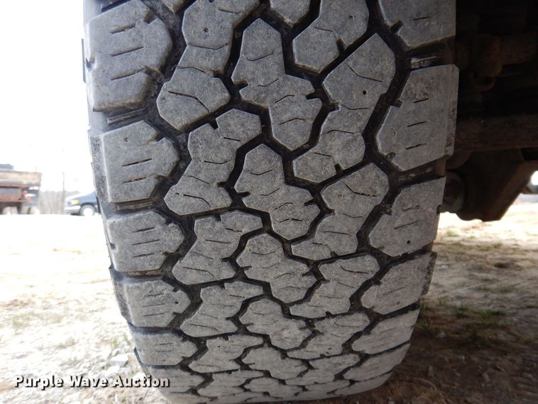 image for item MO9585 2012 Ford F250 Super Duty XLT  Crew Cab pickup truck