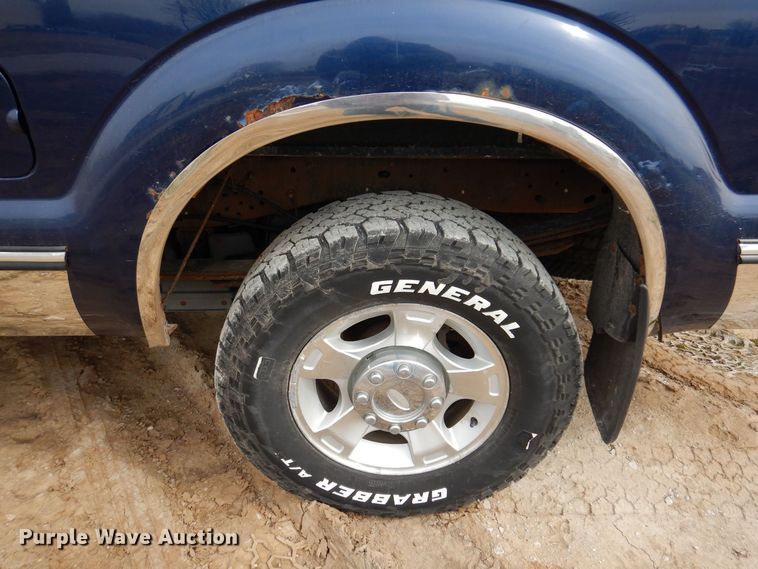 image for item MO9585 2012 Ford F250 Super Duty XLT  Crew Cab pickup truck