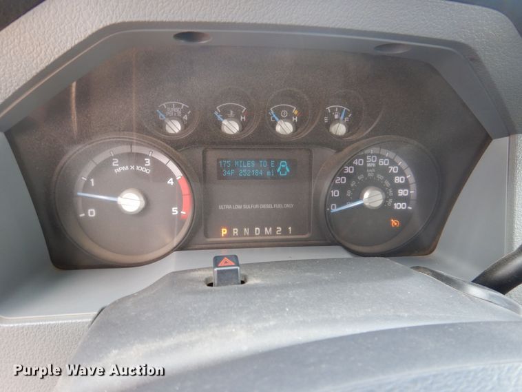 image for item MO9586 2011 Ford F250 Super Duty XLT  SuperCab pickup truck