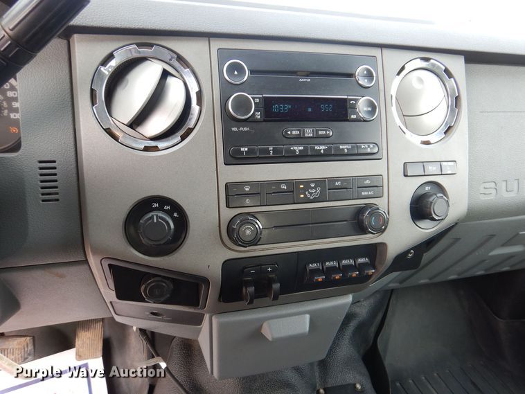 image for item MO9586 2011 Ford F250 Super Duty XLT  SuperCab pickup truck