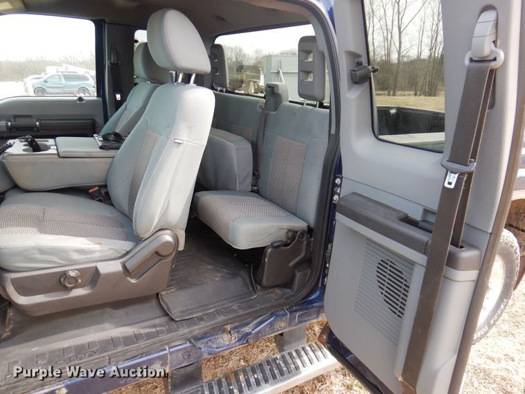 image for item MO9586 2011 Ford F250 Super Duty XLT  SuperCab pickup truck