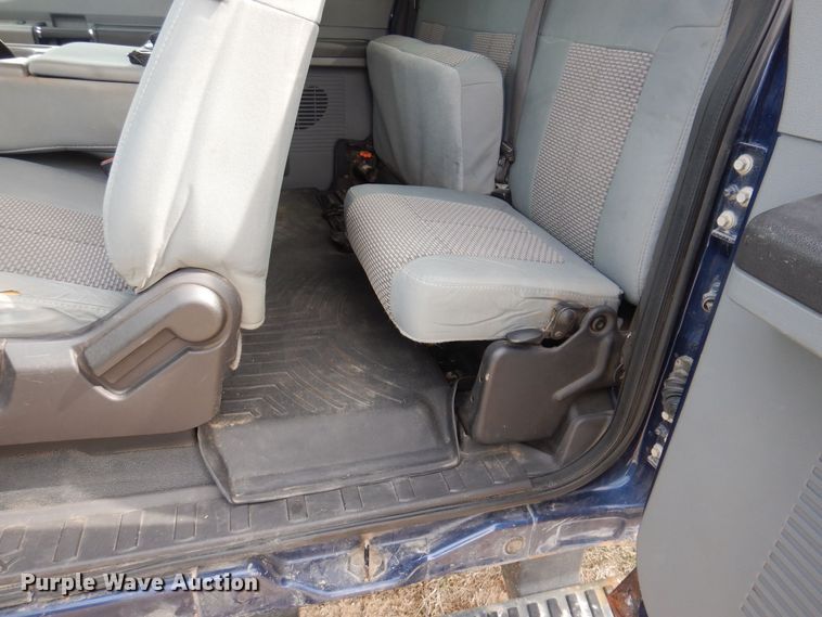 image for item MO9586 2011 Ford F250 Super Duty XLT  SuperCab pickup truck