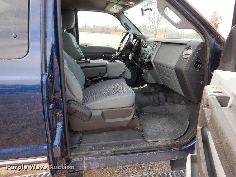 image for item MO9586 2011 Ford F250 Super Duty XLT  SuperCab pickup truck