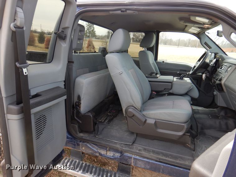 image for item MO9586 2011 Ford F250 Super Duty XLT  SuperCab pickup truck