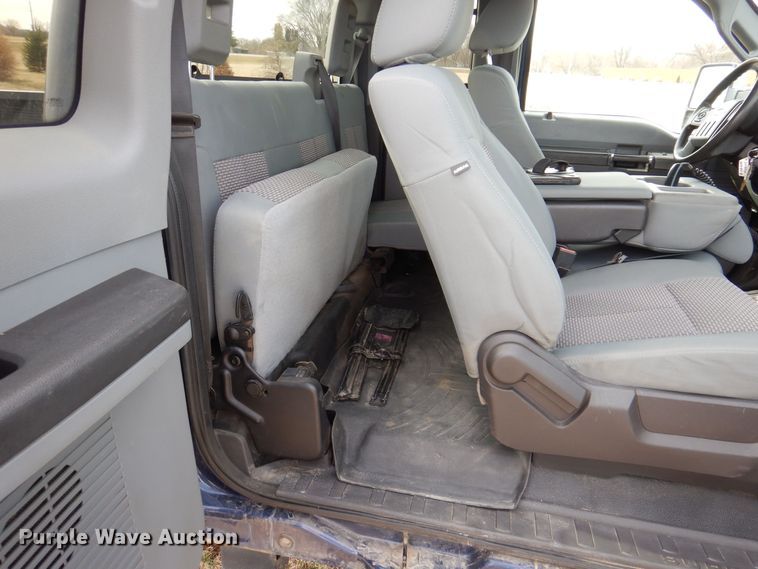 image for item MO9586 2011 Ford F250 Super Duty XLT  SuperCab pickup truck